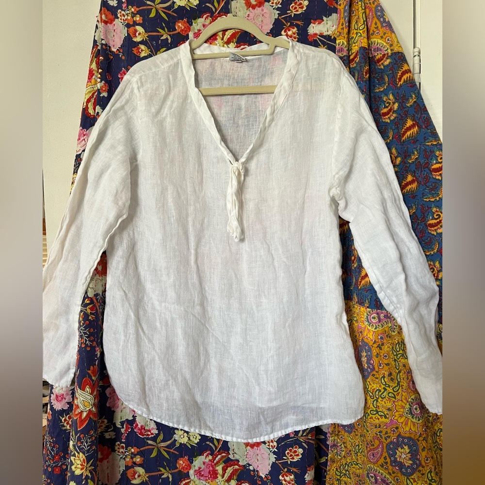 CP Shades lightweight linen top